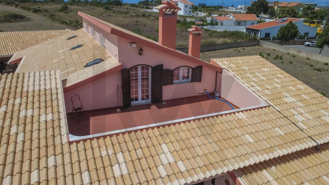 Moradia T5 para Venda em São João das Lampas e Terrugem Foto 7