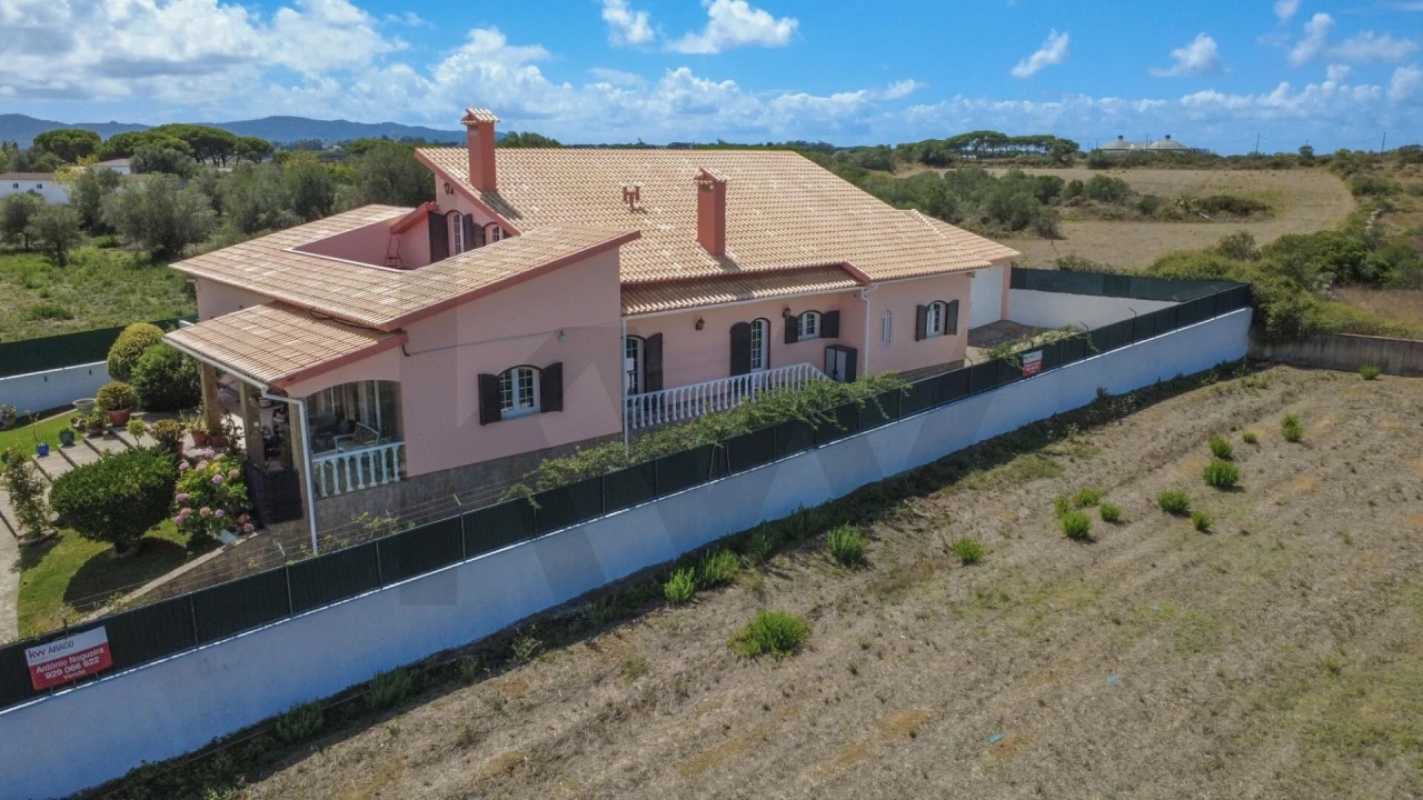 Moradia T5 para Venda em São João das Lampas e Terrugem Foto 45