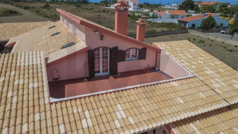 Moradia T5 para Venda em Santa Maria e São Miguel, São Martinho, São Pedro Penaferrim