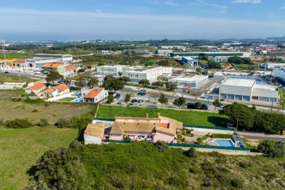 Moradia T5 para Venda em Santa Maria e São Miguel, São Martinho, São Pedro Penaferrim