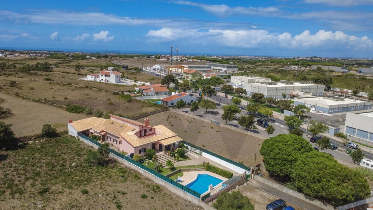 Moradia T5 para Venda em São João das Lampas e Terrugem Foto 49