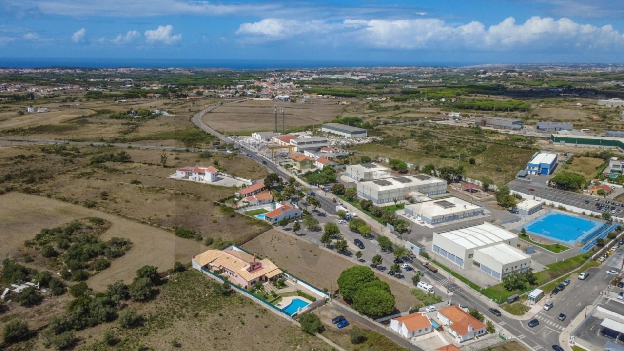Moradia T5 para Venda em São João das Lampas e Terrugem Foto 12