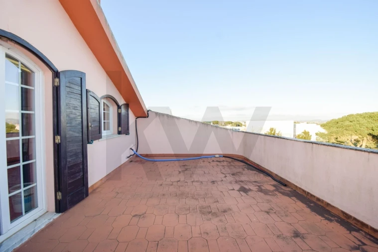 Moradia T5 para Venda em Santa Maria e São Miguel, São Martinho, São Pedro Penaferrim Foto 40