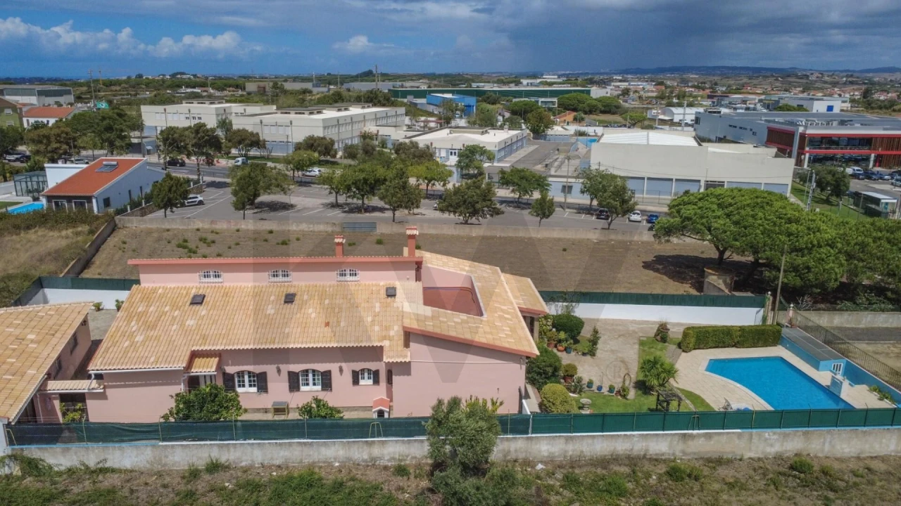 Moradia T5 para Venda em São João das Lampas e Terrugem Foto 6