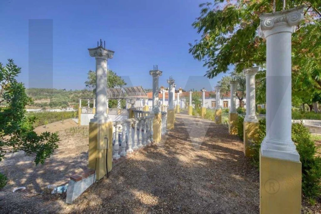 Negócio para Venda em Raposa Foto 88