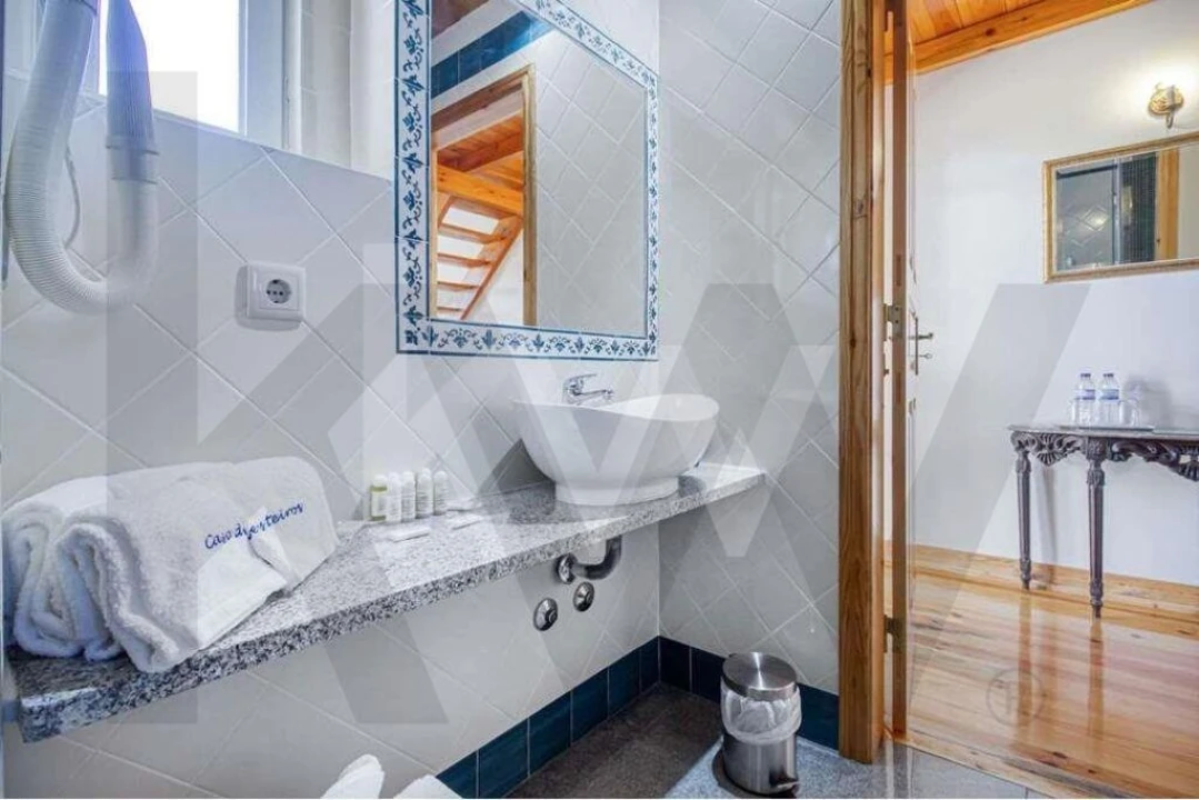 Negócio para Venda em Raposa Foto 132