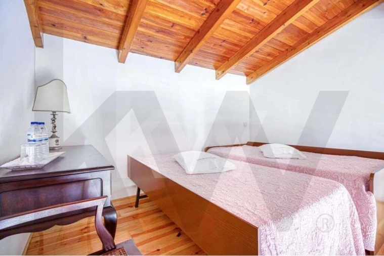 Negócio para Venda em Raposa Foto 125