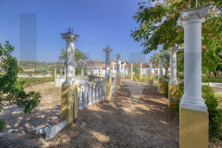 Negócio para Venda em Raposa Foto 88