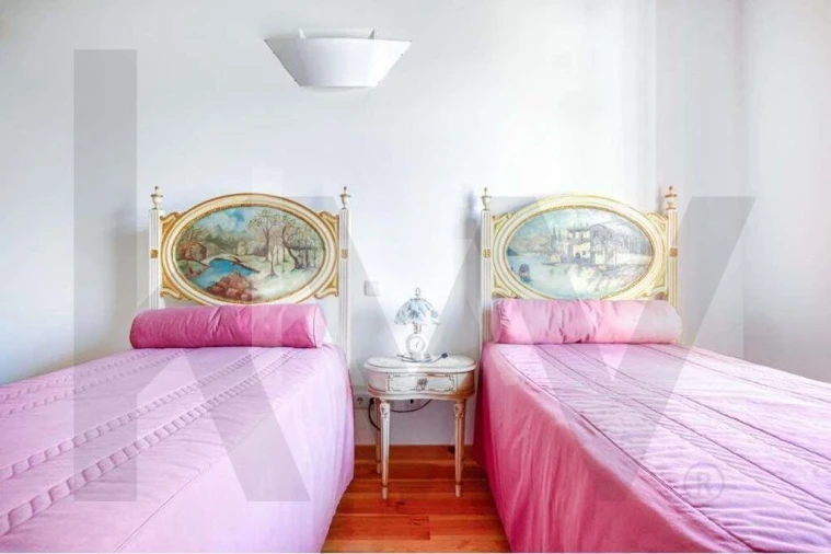 Negócio para Venda em Raposa Foto 145