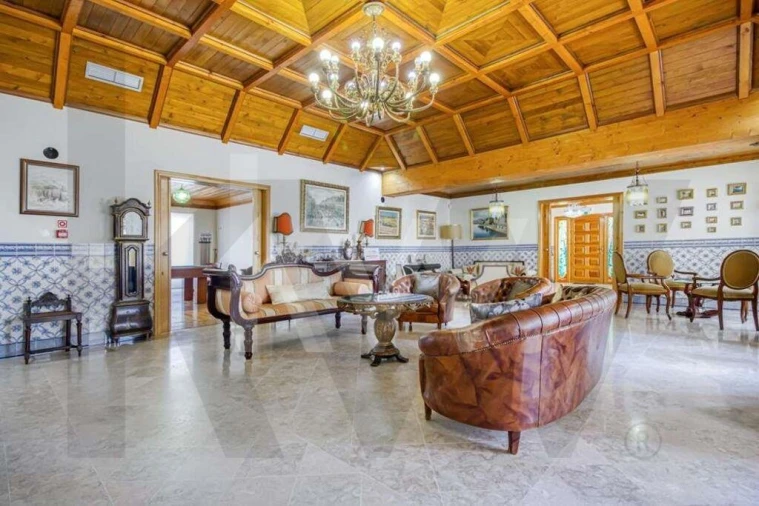 Negócio para Venda em Raposa Foto 32