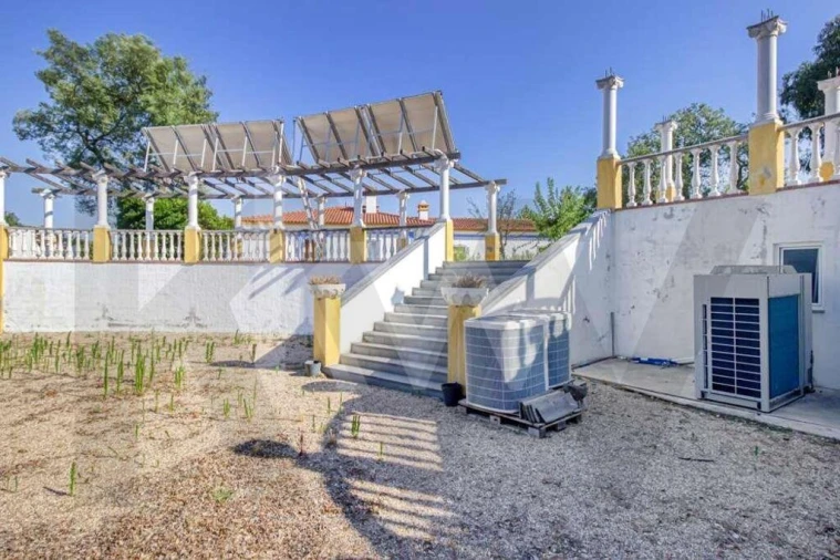 Negócio para Venda em Raposa Foto 92