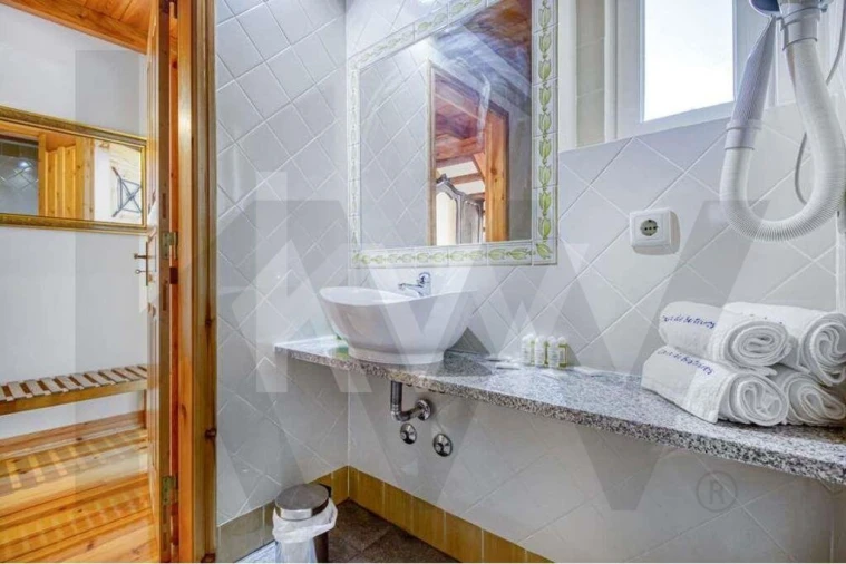 Negócio para Venda em Raposa Foto 166