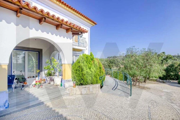 Negócio para Venda em Raposa Foto 8