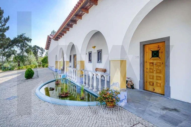 Negócio para Venda em Raposa Foto 6