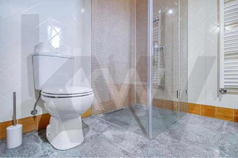 Negócio para Venda em Raposa Foto 154