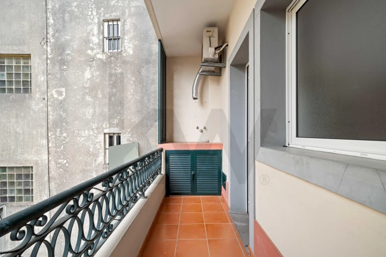 Loja para Arrendamento em Funchal (São Pedro) Foto 20