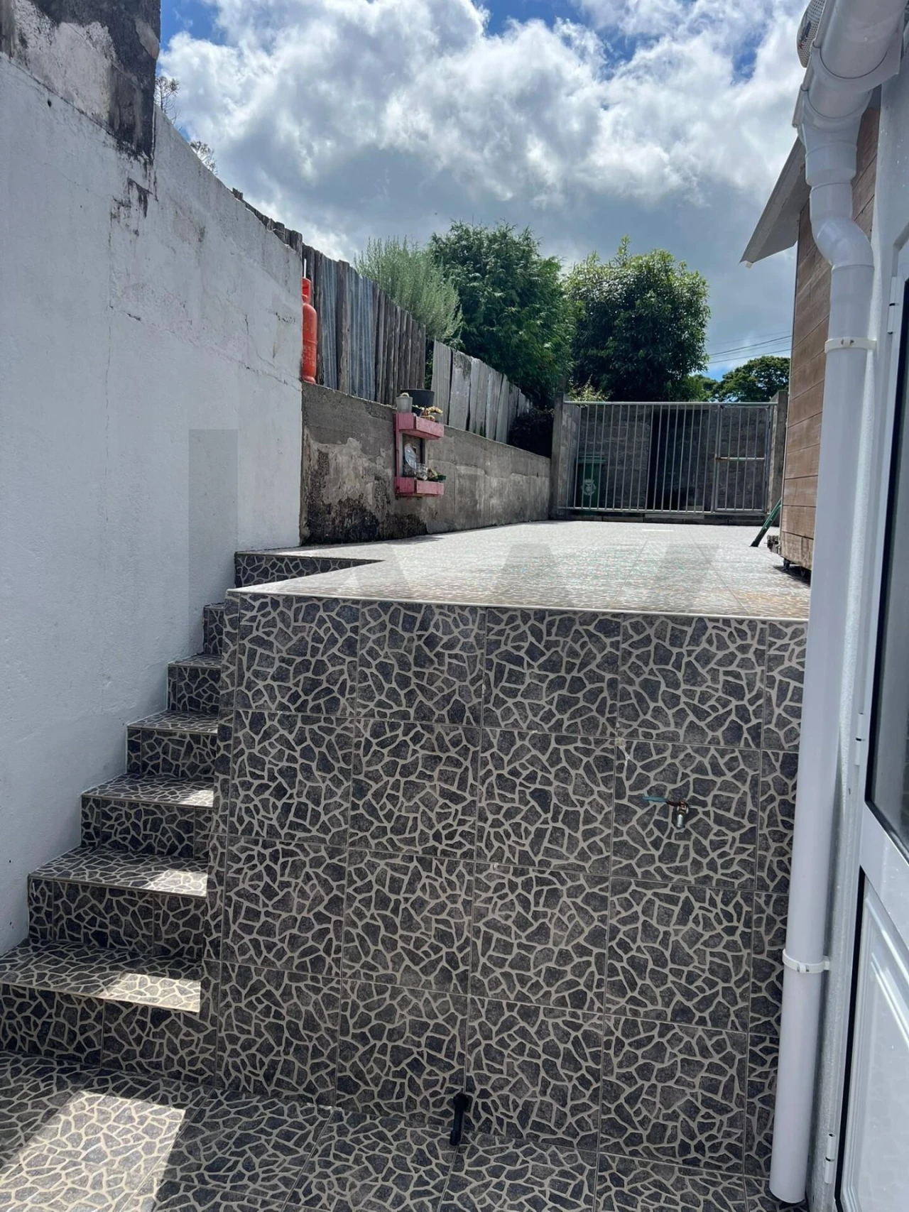 Moradia T2 para Venda em Capelas Foto 10