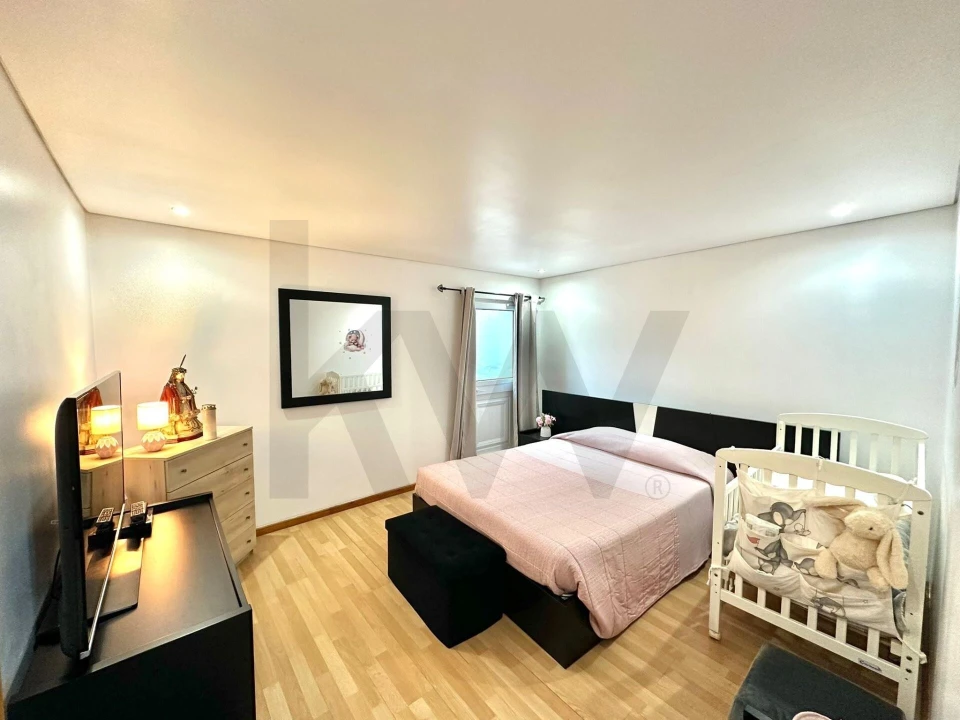 Moradia T2 para Venda em Capelas Foto 6