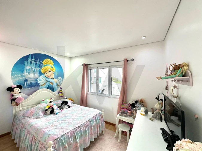 Moradia T2 para Venda em Capelas Foto 5