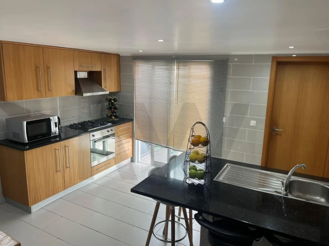 Moradia T2 para Venda em Capelas Foto 3