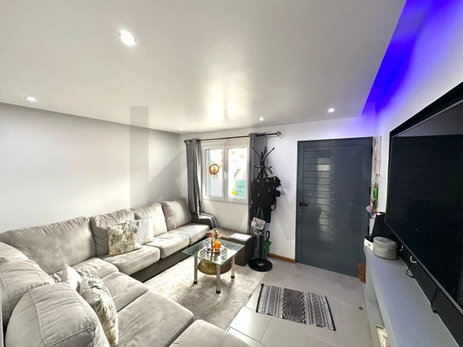 Moradia T2 para Venda em Capelas