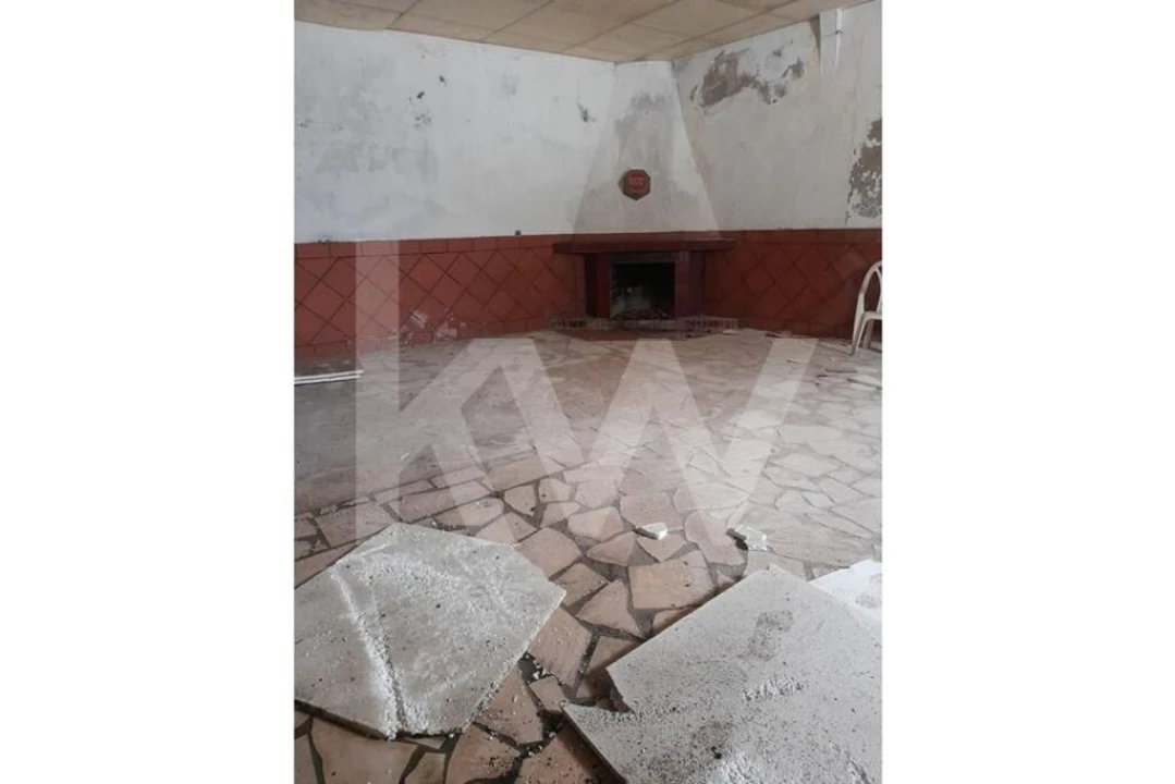 Prédio para Venda em Moçarria Foto 8