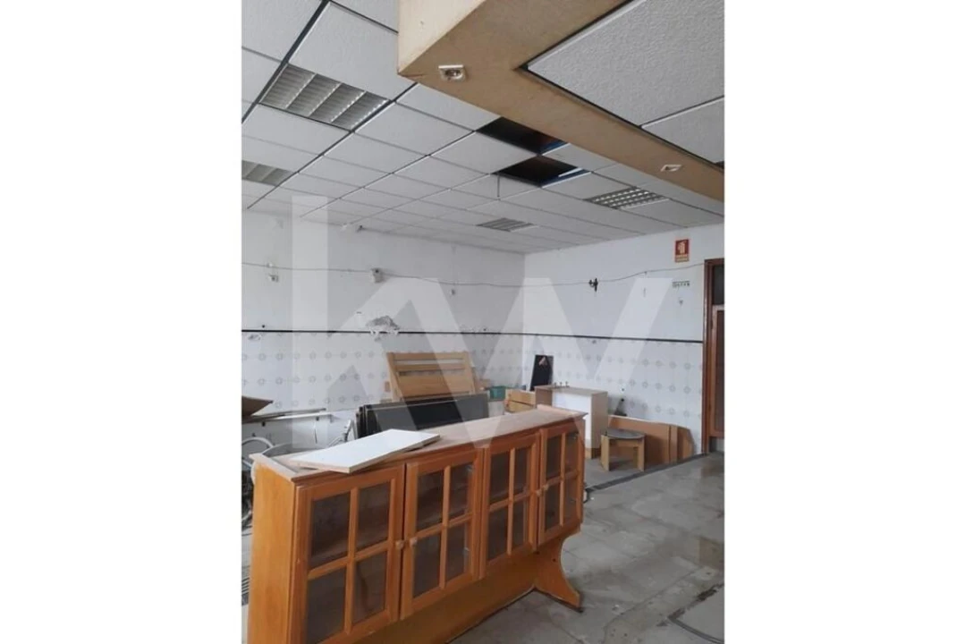 Prédio para Venda em Moçarria Foto 7