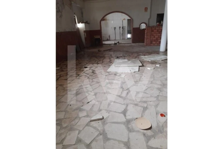 Prédio para Venda em Moçarria Foto 3