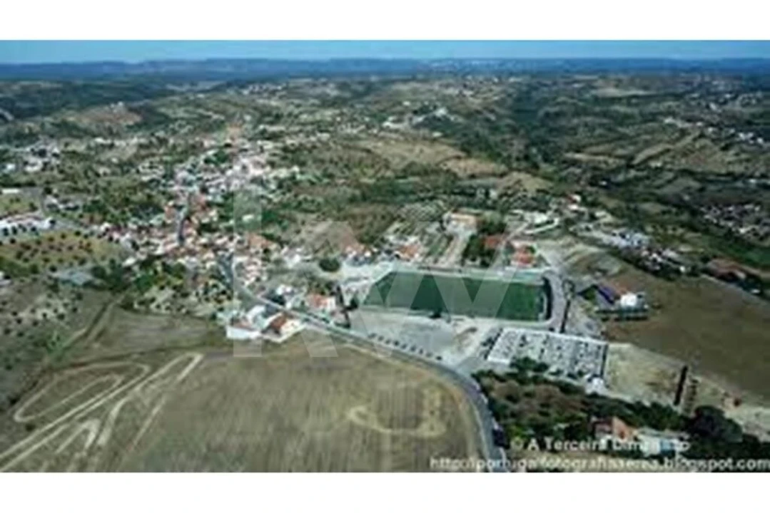 Prédio para Venda em Moçarria Foto 16