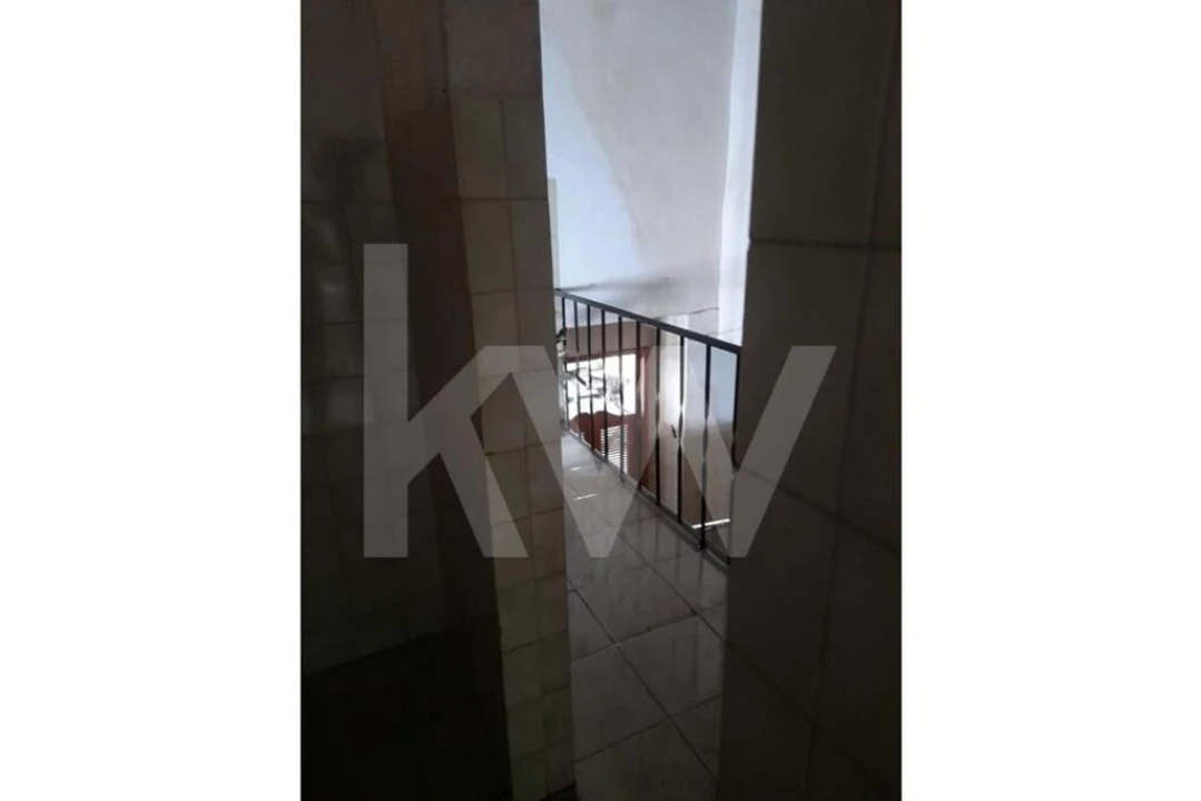 Prédio para Venda em Moçarria Foto 9