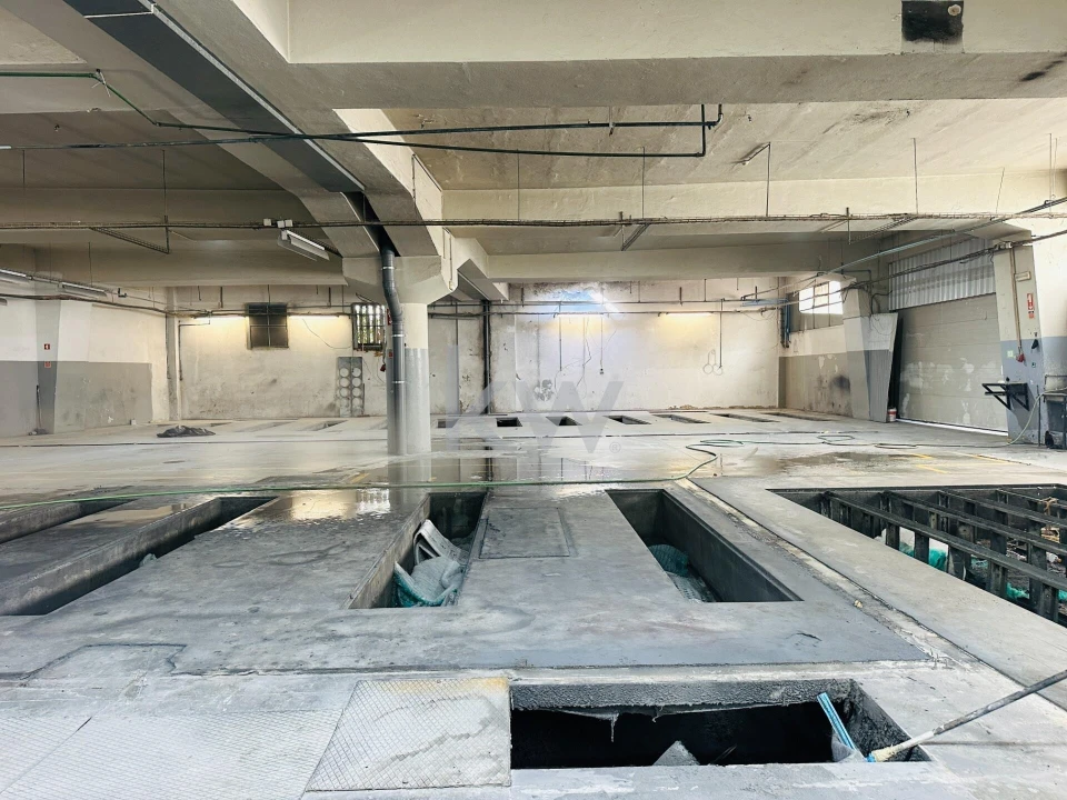 Armazém para Arrendamento em São Vicente Foto 13