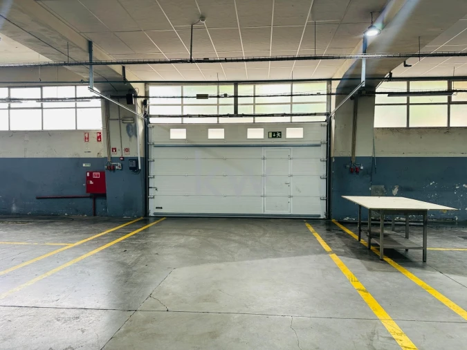 Armazém para Arrendamento em São Vicente Foto 16