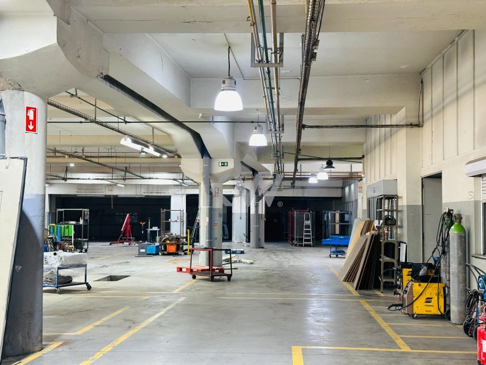 Armazém para Arrendamento em São Vicente Foto 19