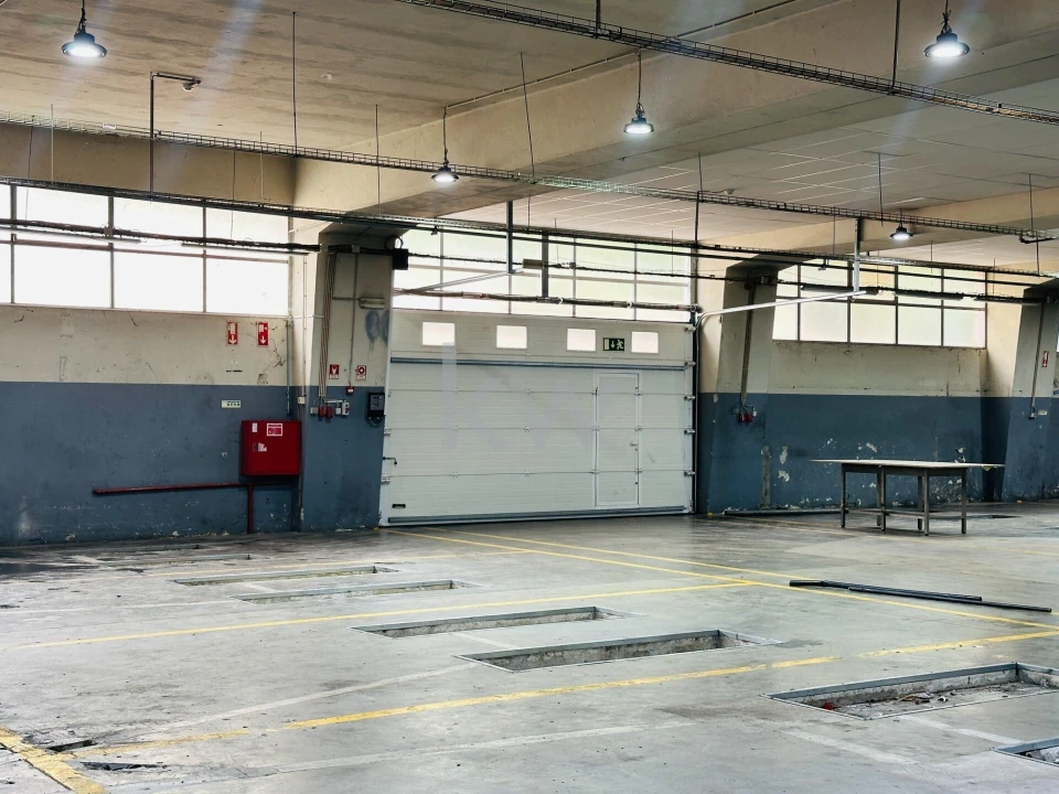 Armazém para Arrendamento em São Vicente Foto 23