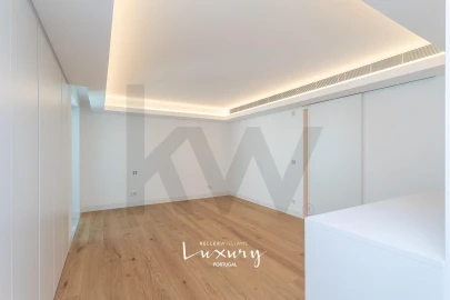 Apartamento T4 para Venda em Alvalade