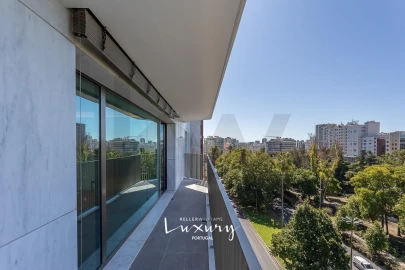 Apartamento T4 para Venda em Alvalade