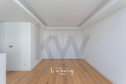Apartamento T4 para Venda em Alvalade