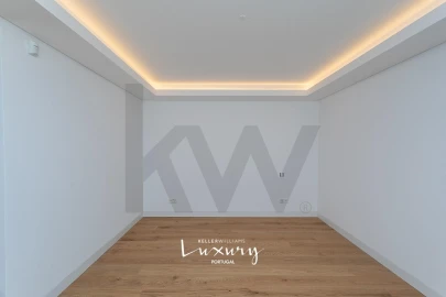 Apartamento T4 para Venda em Alvalade
