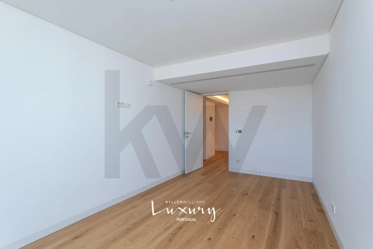 Apartamento T4 para Venda em Alvalade Foto 31