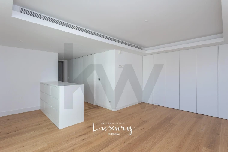 Apartamento T4 para Venda em Alvalade Foto 33