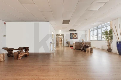 Escritório para Arrendamento em Olivais