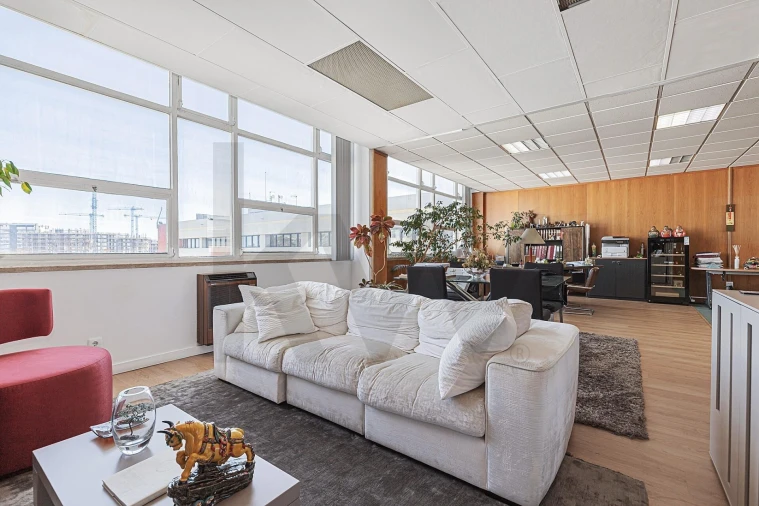 Escritório para Arrendamento em Olivais Foto 10