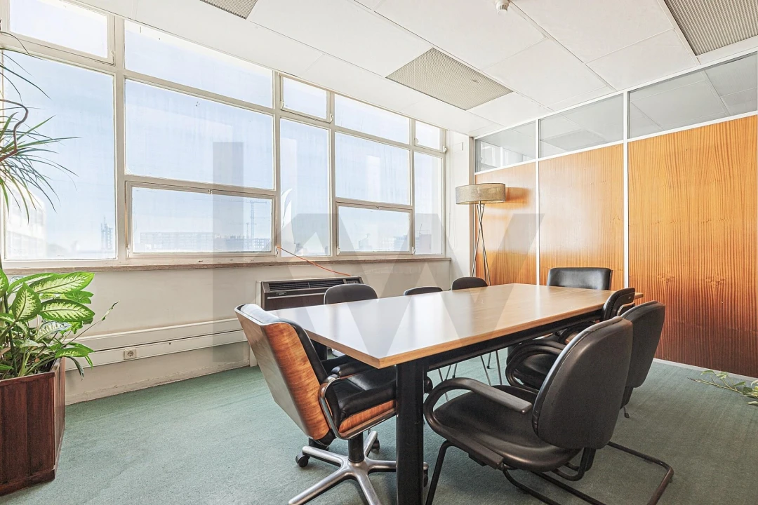 Escritório para Arrendamento em Olivais Foto 13