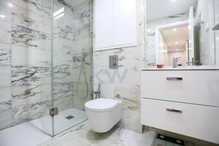 Apartamento T4 para Venda em Ajuda Foto 38