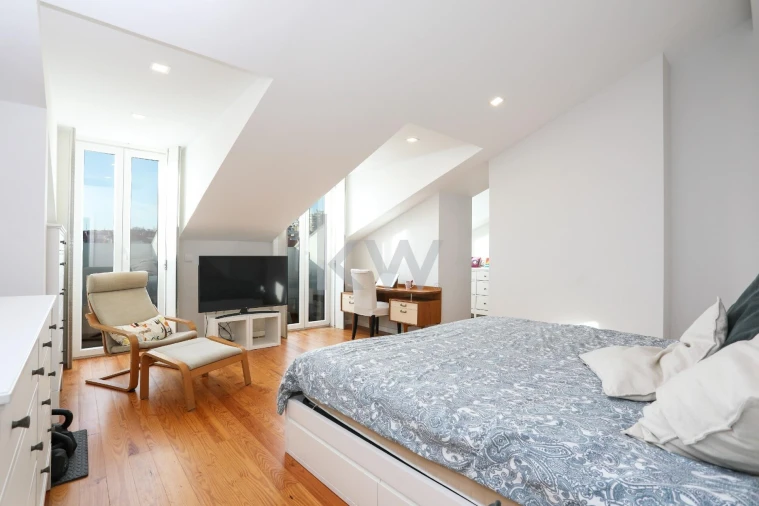 Apartamento T4 para Venda em Ajuda Foto 29