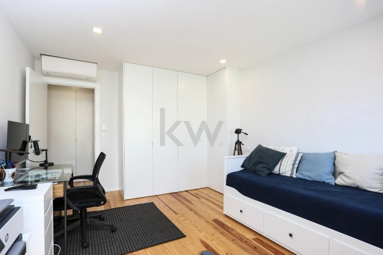 Apartamento T4 para Venda em Ajuda Foto 20