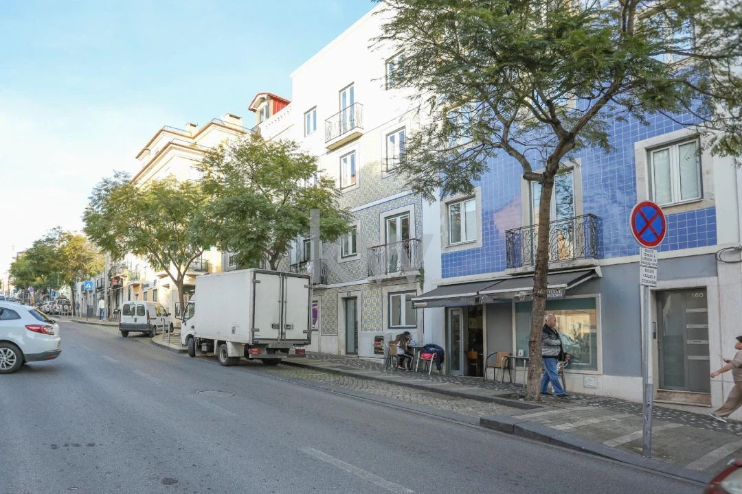 Apartamento T4 para Venda em Ajuda Foto 8