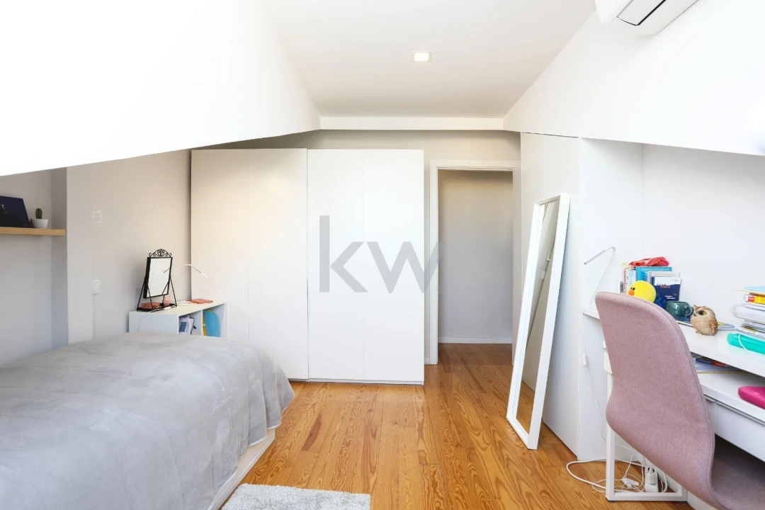 Apartamento T4 para Venda em Ajuda Foto 17