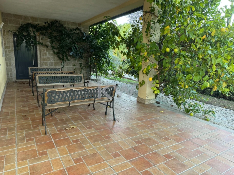 Quinta T4 para Venda em Fragosela Foto 8