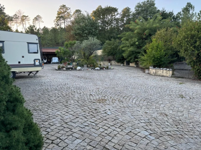 Quinta T4 para Venda em Fragosela Foto 3